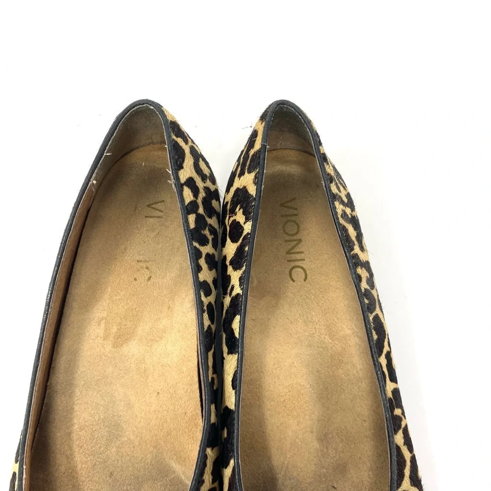Vionic Flats - Picture 7 of 8